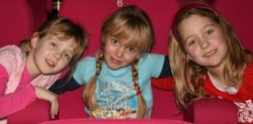 Meike samen met de hoofdrolspelers